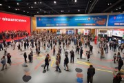 汇聚湾区英才，共筑就业未来：2025广东装备制造专场招聘会，近2万学生参与