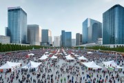 广州北京路化身就业服务前沿阵地，2025年招聘会当晚开市