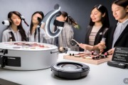 徐汇招聘会暖心服务：免费妆造、手语翻译，助力求职者向光而行