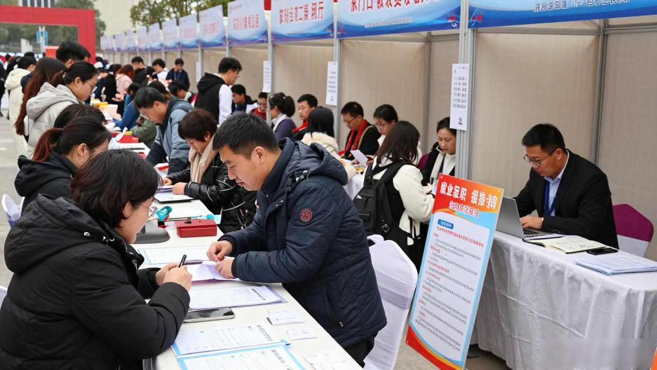 安心干就业服务站_招聘会_平坝区线下招聘会